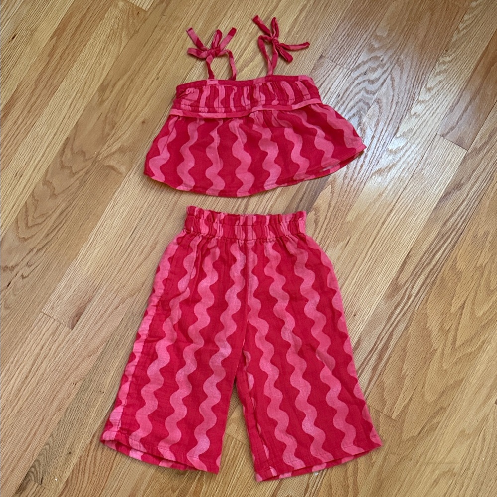 Stylish Red Wave Pattern Toddler Outfit